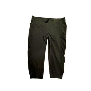 Athleta La Viva Capri Jogger Women 12 Black Crop Pant Drawstring Pockets